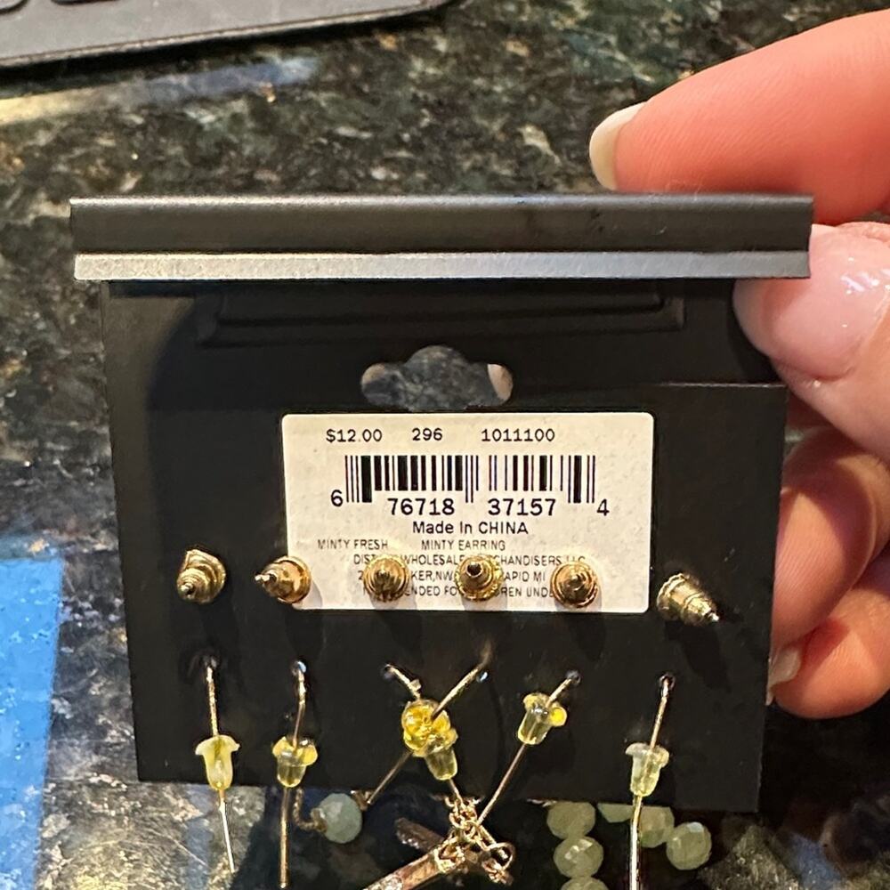 Massini Gold and Light Green Multi-Pair Earring Set NWT - Picture 2 of 2